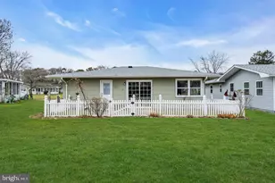 201 Blake Cir, Brick, NJ 08724 - Photo 32