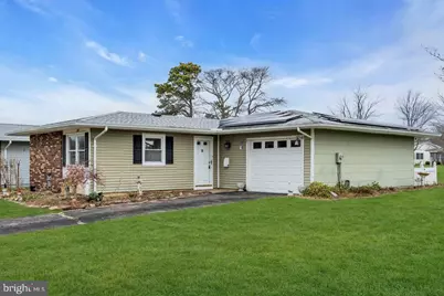 201 Blake Circle, Brick, NJ 08724 - Photo 4