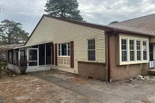 5 Pembroke La, Whiting, NJ 08759 - Photo 2