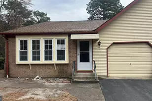 5 Pembroke La, Whiting, NJ 08759 - Photo 1