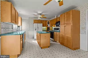 110 Crescent Dr, Brick, NJ 08724 - Photo 10