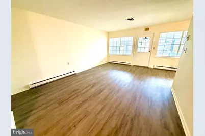 842 Inverness Court, Lakewood, NJ 08701 - Photo 2