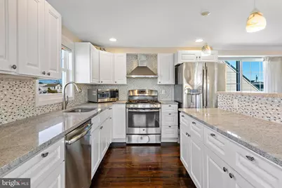 295 N 7th Street, Surf City, NJ 08008 - Photo 20