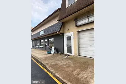 325 Route 72 E #5, Manahawkin, NJ 08050 - Photo 1