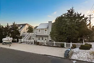 1718 N Central Ave, Surf City, NJ 08008 - Photo 4