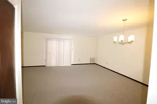 142 Westchester Dr, Tuckerton, NJ 08087 - Photo 2