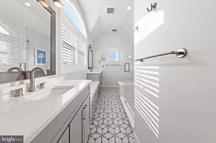 706 S Bay Ave, Beach Haven, NJ 08008 - Photo 26