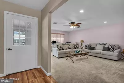 912 Dumbarton Drive, Lakewood, NJ 08701 - Photo 2