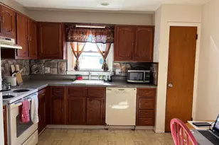 29 Sycamore Rd, Manahawkin, NJ 08050 - Photo 4