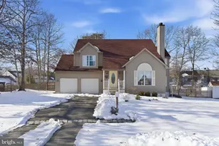 31 Hillcrest Ln, Tuckerton, NJ 08087 - Photo 2