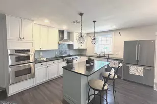 46 Chestnut Way Cir, Barnegat, NJ 08005 - Photo 4