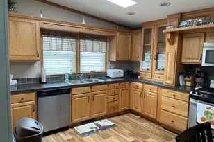 8 Baltimore Ave, Stafford Township, NJ 08050 - Photo 2