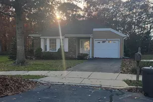 13 Dove Tree Ct, Barnegat, NJ 08005 - Photo 2