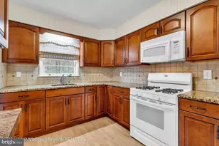 37 Zeeland Dr, Berkeley, NJ 08757 - Photo 30