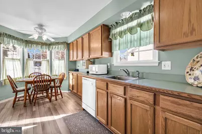 160 Spinnaker Avenue, Manahawkin, NJ 08050 - Photo 12