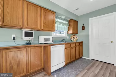 160 Spinnaker Avenue, Manahawkin, NJ 08050 - Photo 16