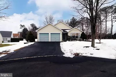 4 Stanton Court, Manchester Township, NJ 08759 - Photo 2