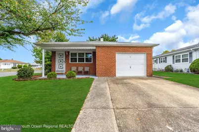 2 Taj Mahal Court, Berkeley, NJ 08757 - Photo 4