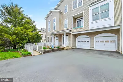 144 Melanie Way #1912, Manahawkin, NJ 08050 - Photo 2