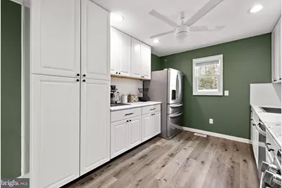 693 Lake Barnegat Dr N, Lanoka Harbor, NJ 08734 - Photo 12