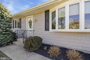 867 Derry Dr, Toms River, NJ 08753 - Photo 4