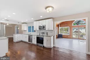 284 Country Club Blvd, Tuckerton, NJ 08087 - Photo 8