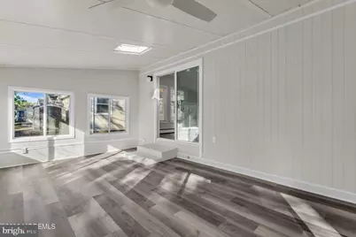 127 Freeport Boulevard, Toms River, NJ 08757 - Photo 12