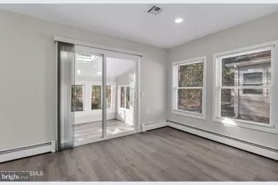 127 Freeport Boulevard, Toms River, NJ 08757 - Photo 12