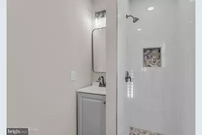 127 Freeport Boulevard, Toms River, NJ 08757 - Photo 18