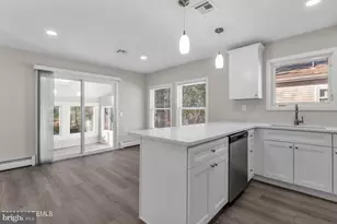 127 Freeport Blvd, Toms River, NJ 08757 - Photo 10