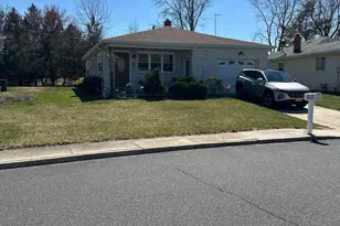 15 Bonaire Dr, Berkeley, NJ 08757 - Photo 1