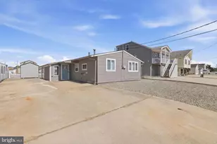 18 Lake Huron Dr, Tuckerton, NJ 08087 - Photo 2