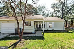 655 Pulham Ct, Manchester Township, NJ 08759 - Photo 2