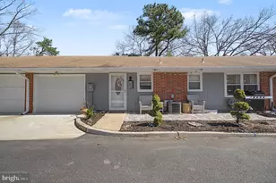 390 Picardy Ct, Lakewood, NJ 08701 - Photo 1