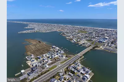 21 N Bay Avenue, Manahawkin, NJ 08050 - Photo 14