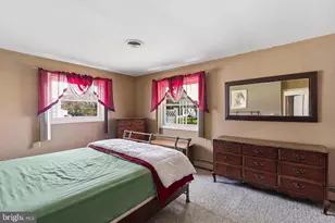 7 Pavilion St, Toms River, NJ 08757 - Photo 16