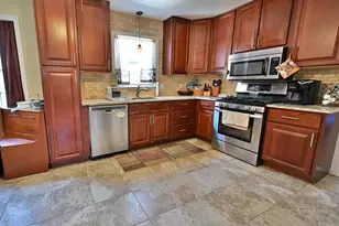 71 Cedarbrook Ln, Tuckerton, NJ 08087 - Photo 2