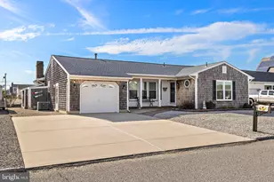 403 Jersey City Ct, Lanoka Harbor, NJ 08734 - Photo 4