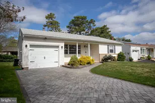 13 Nostrand Dr, Toms River, NJ 08757 - Photo 2