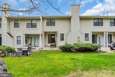 2004 Meadowlands Court, Toms River, NJ 08755 - Photo 32