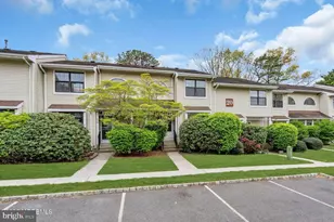 2004 Meadowlands Ct, Toms River, NJ 08755 - Photo 2