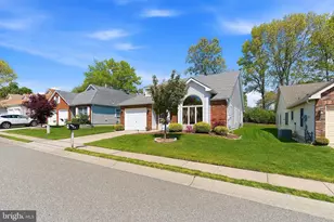 1462 Burr Oak Rd, Toms River, NJ 08755 - Photo 2