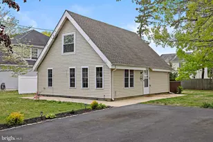 141 Bowsprit Rd, Manahawkin, NJ 08050 - Photo 1