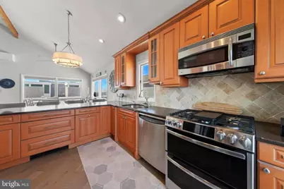 218 W 27th Street, Ship Bottom, NJ 08008 - Photo 12