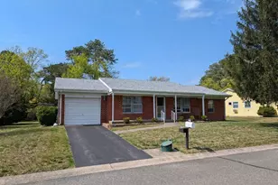 29 Moccasin Dr, Manchester Township, NJ 08759 - Photo 1