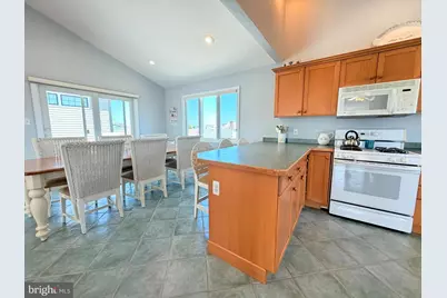 212 N Barnegat Avenue, Surf City, NJ 08008 - Photo 12