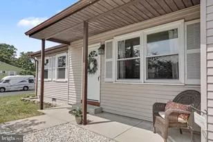 20 Hummingbird Ln, Whiting, NJ 08759 - Photo 4