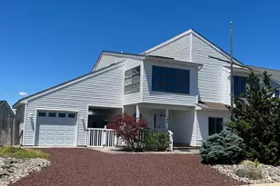 102 Jeanne Dr, Manahawkin, NJ 08050 - Photo 2