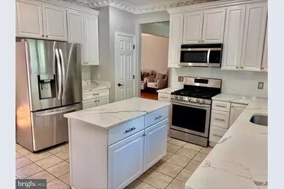 22 Kuzyk, Cream Ridge, NJ 08514 - Photo 4