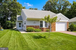 9 Dove Tree Ct, Barnegat, NJ 08005 - Photo 2